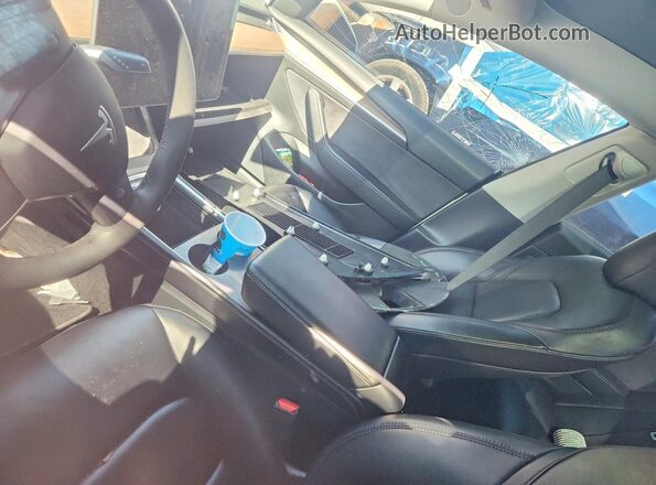 5YJ3E1EB8MF060954 2021 TESLA MODEL Белый Вид панели приборов