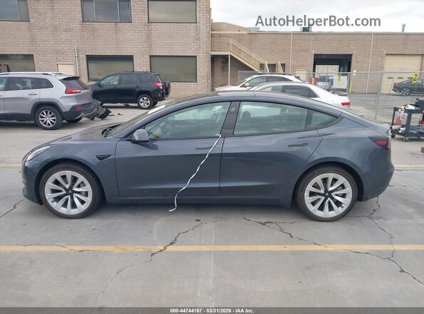 5YJ3E1EB8NF234250 2022 TESLA MODEL 3 Серебряный Панорамный вид салона 360°