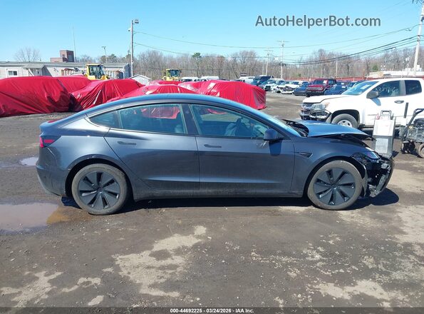 5YJ3E1EB8SF003814 2025 TESLA MODEL 3 Серый Вид задней части салона