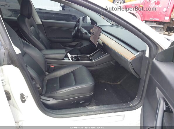 5YJ3E1EB9LF665676 2020 TESLA MODEL 3 White Widok wnętrza z przodu