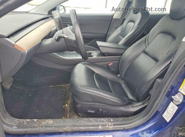 5YJ3E1EBXKF199464 2019 TESLA MODEL Blue Widok wnętrza z przodu