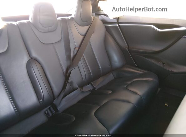5YJSA1E17GF154634 2016 TESLA MODEL S Red Widok naklejki z numerem VIN