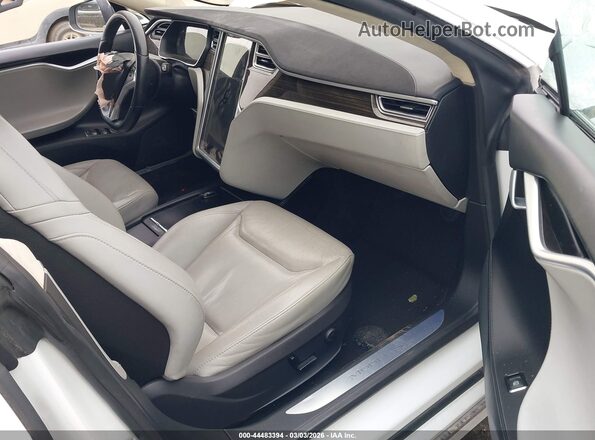 5YJSA1E26GF141480 2016 TESLA MODEL S Белый Вид салона спереди