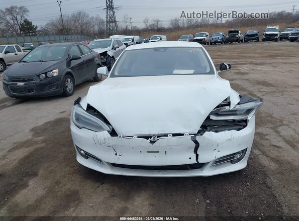 5YJSA1E26GF141480 2016 TESLA MODEL S Белый Вид задней части салона