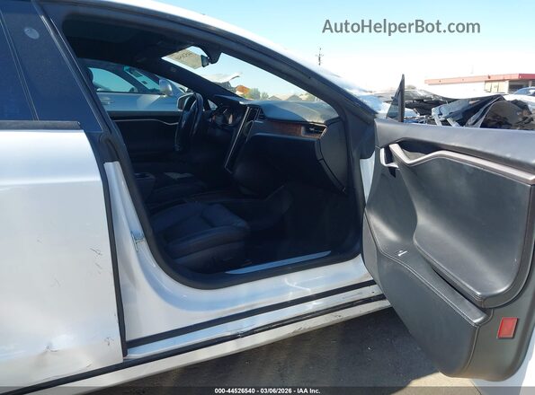 5YJSA1E28MF427245 2021 TESLA MODEL S White Vista interior delantera
