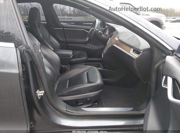 5YJSA1E2XGF167869 2016 TESLA MODEL S Серый Вид салона спереди