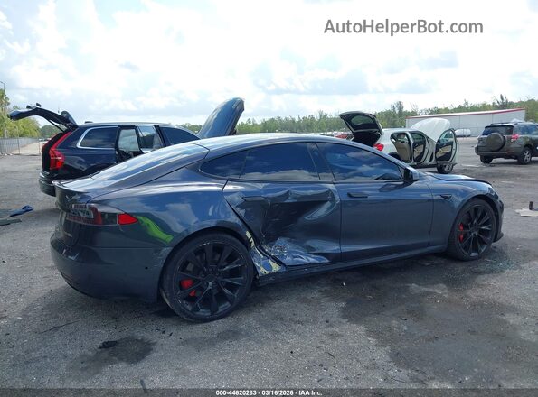 5YJSA1E45LF370163 2020 TESLA MODEL S Серый Вид спереди