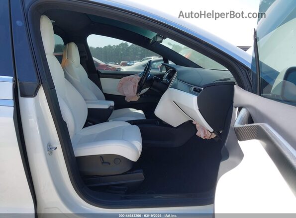 5YJXCBE22JF089715 2018 TESLA MODEL X White Widok wnętrza z przodu