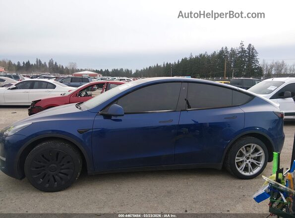 5YJYGDEE1LF032942 2020 TESLA MODEL Y Синий Панорамный вид салона 360°