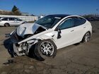 2021 Tesla Model Y White vin: 5YJYGDEE2MF211282