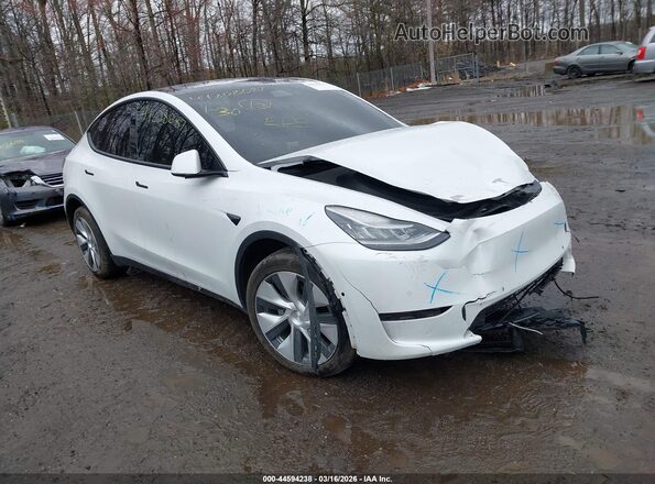 5YJYGDEE7MF117897 2021 TESLA MODEL Y White Front right