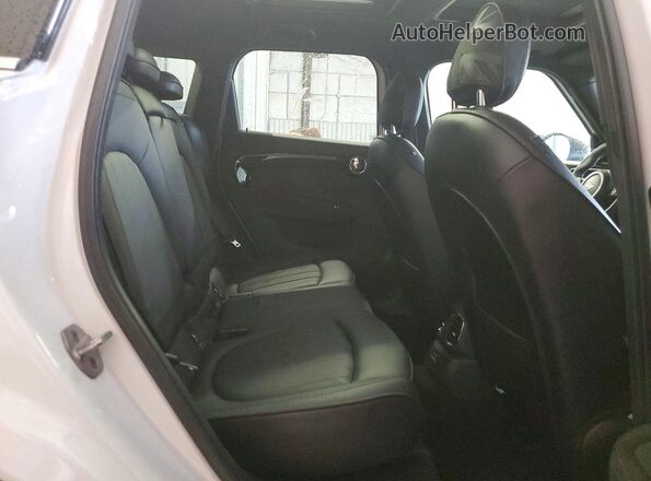 WMZYT5C50K3G92974 2019 MINI COOPER White უკანა სალონის ხედი