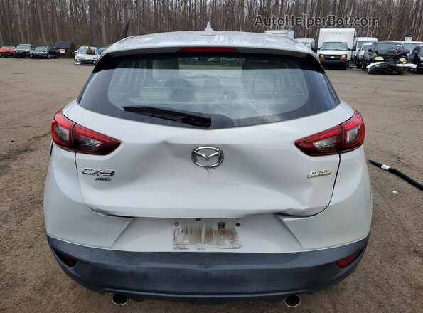 JM1DKBD74G0126953 2016 MAZDA CX-3 White Front interior view