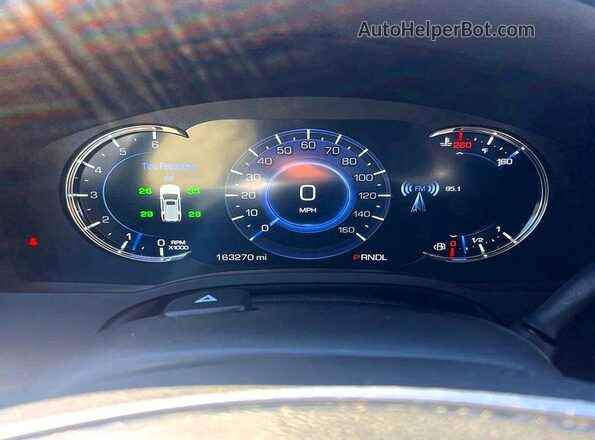 1GYS4GKJ0JR215185 2018 CADILLAC ESCALADE Черный Вид щитка приборов