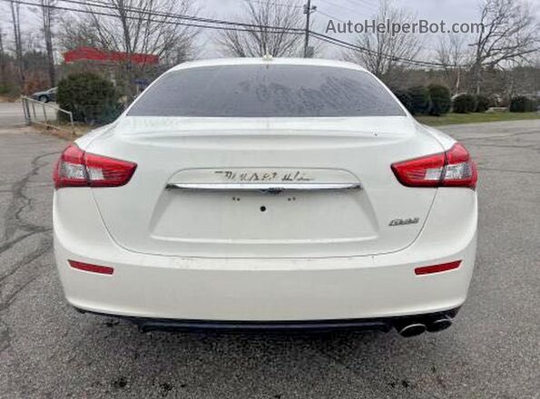 ZAM57RSA0G1172444 2016 MASERATI GHIBLI Белый Вид задней части салона