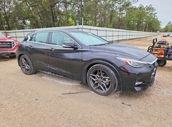 SJKCH5CP0HA022806 2017 INFINITI QX30 Black Widok z przodu