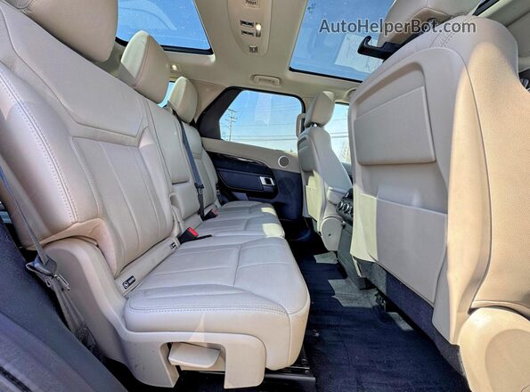 SALRG2RV6K2412081 2019 LAND ROVER DISCOVERY Черный Вид салона спереди