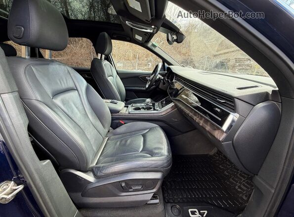 WA1AXAF70MD010157 2021 AUDI Q7 Blue Widok z tyłu