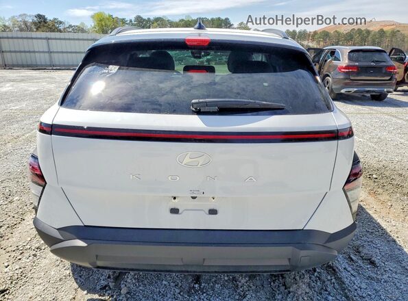KM8HF3AB5TU358562 2026 HYUNDAI KONA Белый Вид салона спереди