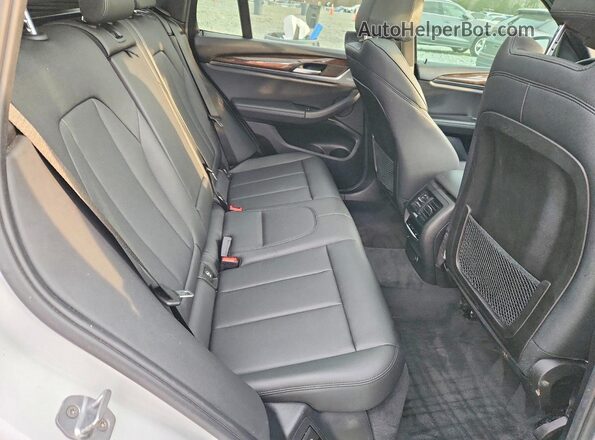 5UXTR9C55JLC69563 2018 BMW X3 Белый Вид подкапотного пространства