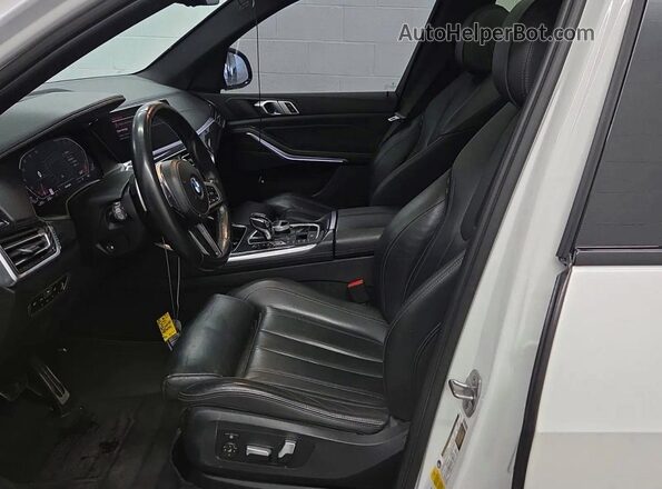 5UXCR4C08L9B00161 2020 BMW X5 White Widok komory silnika
