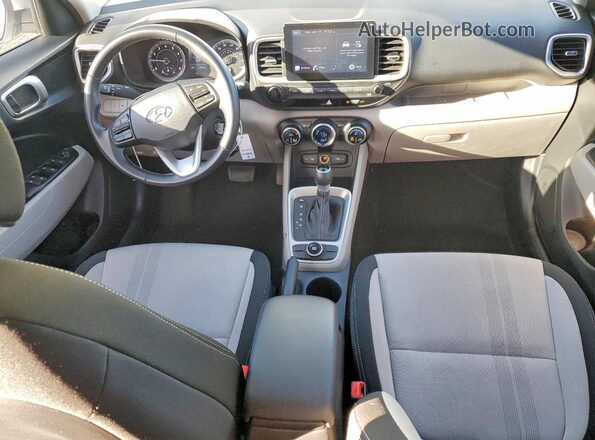 KMHRC8A3XNU208940 2022 HYUNDAI VENUE Белый Вид щитка приборов