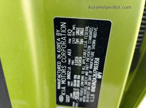 KNDJN2A26J7903358 2018 KIA SOUL Зеленый Вид наклейки с VIN-кодом