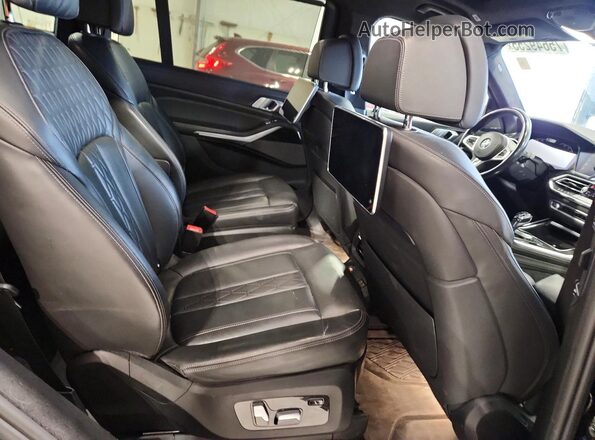 5UXCX4C51KLS37832 2019 BMW X7 Black Widok komory silnika