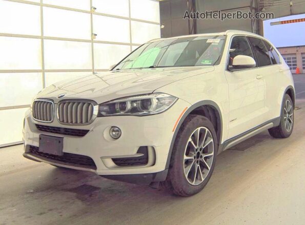 5UXKR0C52J0Y02782 2018 BMW X5 Белый Задняя правая четверть