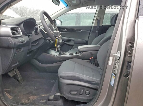 5XYPGDA51KG521656 2019 KIA SORENTO Серебряный Вид панели приборов