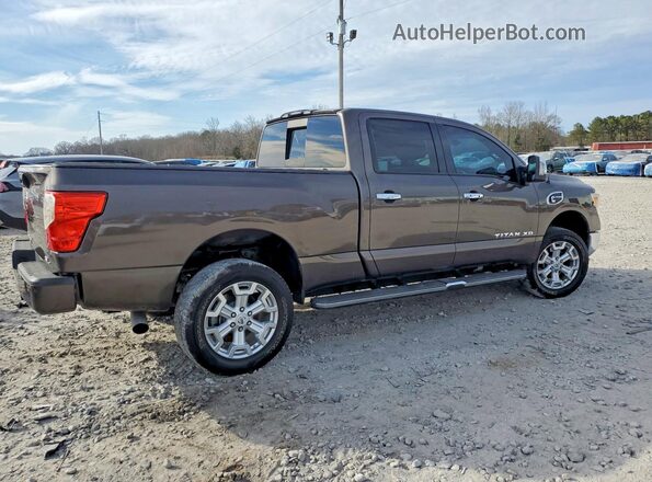 1N6BA1F2XGN511844 2016 NISSAN TITAN Серый Передняя правая четверть