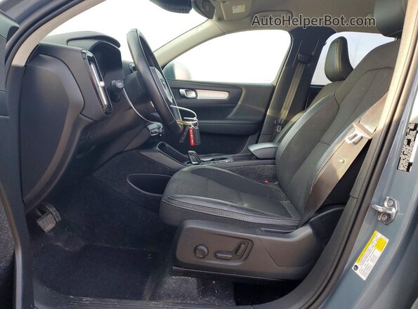 YV4162UK0L2278235 2020 VOLVO XC40 Gray Widok deski rozdzielczej