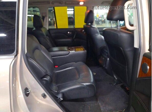 JN8AZ2NE6J9194254 2018 INFINITI QX80 Золотой Вид салона спереди