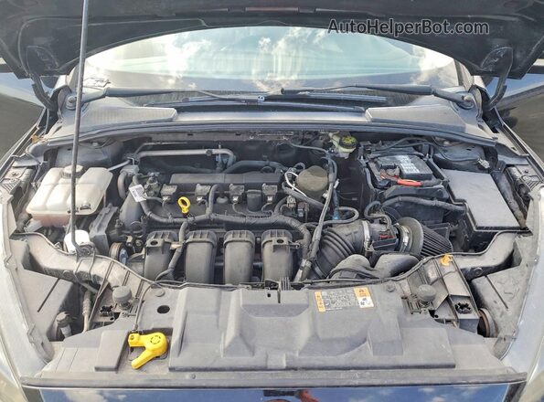 1FADP3K2XGL393601 2016 FORD FOCUS Черный Вид задней части салона