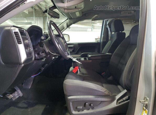 1GCVKREC4GZ243999 2016 CHEVROLET SILVERADO Серебряный Вид салона спереди