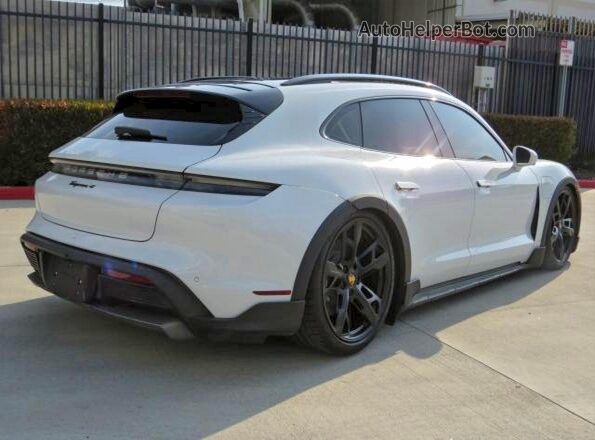 WP0BA2Y19NSA67581 2022 PORSCHE TAYCAN Белый Передняя правая четверть