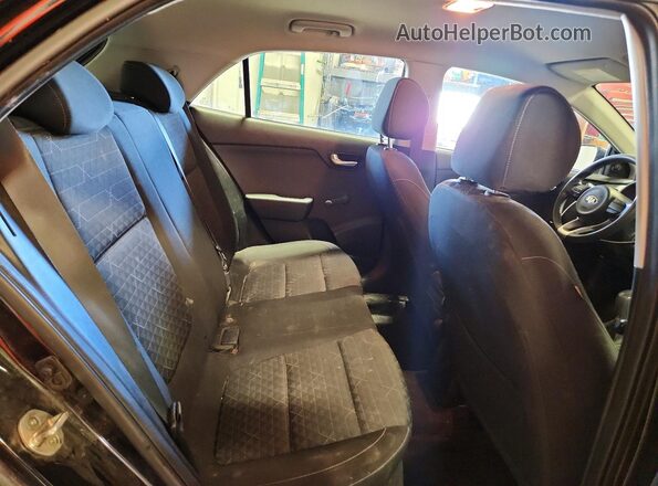 3KPA25AB0JE052832 2018 KIA RIO Черный Вид задней части салона