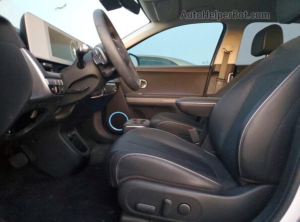 KM8KNDAF0PU160530 2023 HYUNDAI IONIQ White Dashboard view