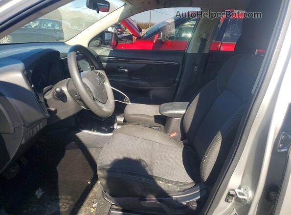 JA4AD2A39KZ009009 2019 MITSUBISHI OUTLANDER Серебряный Вид панели приборов