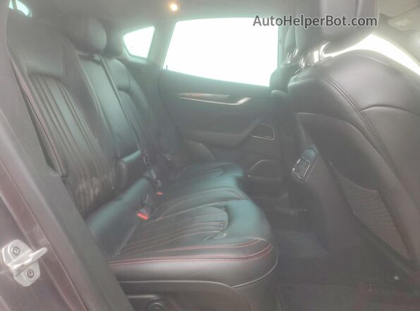 ZN661YUL7JX301978 2018 MASERATI LEVANTE Gray Вид підкапотного простору