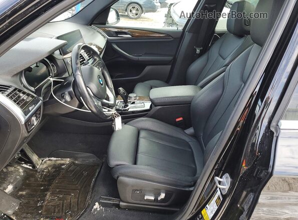 5UXTR9C59KLD94423 2019 BMW X3 Черный Вид панели приборов