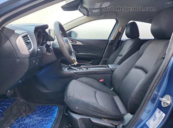 3MZBN1U78JM200403 2018 MAZDA 3 Синий Вид панели приборов