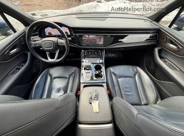 WA1AXAF70MD010157 2021 AUDI Q7 Blue Widok tylnych siedzeń