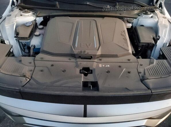 KM8KNDAF0PU160530 2023 HYUNDAI IONIQ White Engine compartment view