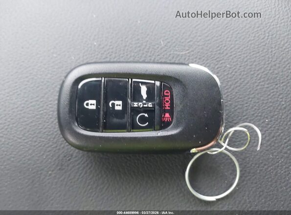7FARS5H88TE010374 2026 HONDA CR-V HYBRID Белый Вид панели приборов