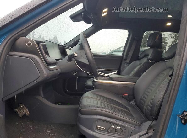 7FCTGAAA6NN011272 2022 RIVIAN R1T Blue Vista interior delantera