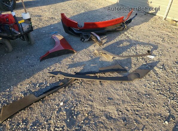 7FCTGAAA8NN013122 2022 RIVIAN R1T Red Engine compartment view