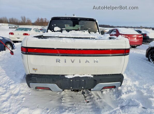 7FCTGAAA9NN013789 2022 RIVIAN R1T White Հետևի տեսք