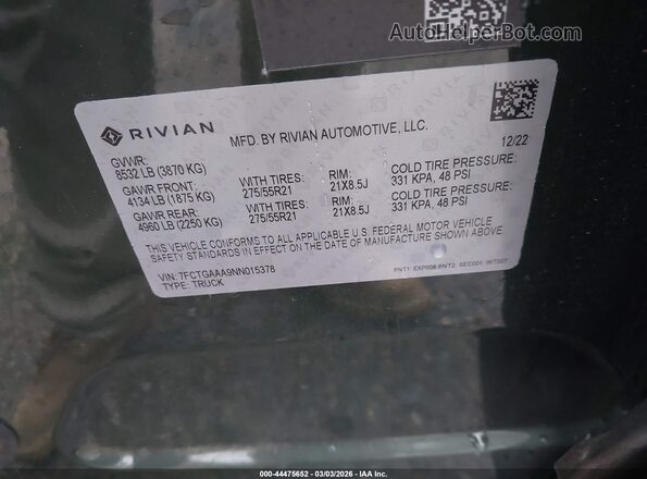 7FCTGAAA9NN015378 2022 RIVIAN R1T Green Engine compartment view