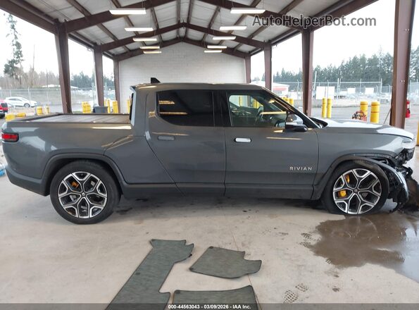 7FCTGAAL5NN002869 2022 RIVIAN R1T Gray Widok wnętrza 360 stopni